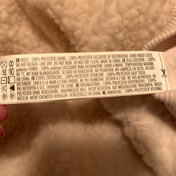 Men’s xs pullover - Picture 2 of 3